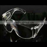 2016 Hot Selling Wide Frame Safety Glasses 2.2mm PC Lens Medical Safety Goggles Anti-chemical Splash