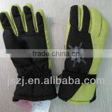 Winter Snow Glove thumbnail-3