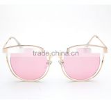 Women upscale retro transparent block sunglasses