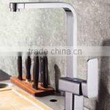Single-handled Kitchen Faucet thumbnail-1