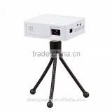 In Stock!!!UNIC Cheap and High Quality Mini DLP Short Focal HD Projector Micro USB Projectors for Laptop thumbnail-4