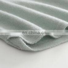 Wholesale 100% Cashmere V-Neck Sweater for Women Autumn and Winter Wear Knitted in Solid Pattern thumbnail-4