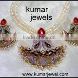 Kundan Pendant Set