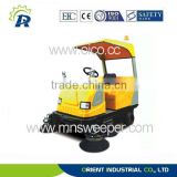 four side brushes outdoor use ride on motorized road sweeper with vacuum sweeping and water spraying