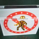 Solar Traffic Light, Traffic or Warning Sign by Solar Power thumbnail-1