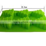 11032 Fashion Colored Christmas Tree Leaf-shape Silicone Cake Mould thumbnail-6