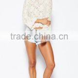 New Arrival Fashion Loose Through Look Floral Lace Lady Blouse thumbnail-2