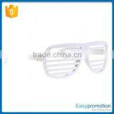 New Design Novelty Plastic Sunglasses Without Lens, Custom Plastic Sunglasses Made in China thumbnail-1