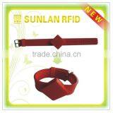 Anti-collision Waterproof UHF RFID Silicon Wristbands / Wrist Band thumbnail-3