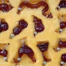 Chinese Glass Craft Products Factory Twelve Zodiac Bottle Set Support to Map Customization thumbnail-2