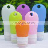 2017 Hot Sale Colorful Travel Bottles With Carabiner Shampoo Bottle Set Silicone Package Bottles Set thumbnail-3