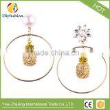 Hot Design Luxury Simulated Pearl Statement Wedding Earrings for Women Round Pendant Pineapple Stud Earrings Jewelry thumbnail-2