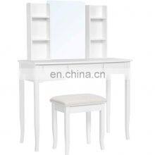 Wooden Dresser With Mirror And 3 Drawers