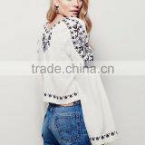 2016 Guangzhou Shandao Latest Model Autumn Fashion Elegant Long Flare Sleeve Deep V Neck Embroidered Ladies Cotton Tops Designs thumbnail-3