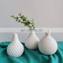 Nordic Japanese Simple Ceramic Crafts Polka Dot Small White Zen Ceramic Vases For Wedding Center Piece Home Decor