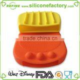 Hot Selling! Comfortable Health-care Cute Silicone Body Massage Gloves thumbnail-4