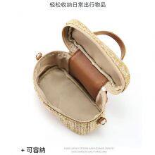 Paper Straw Shoulder Bag thumbnail-5