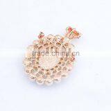 European and America Perfume Bottle Brooch Ladies Pearl Brooch High-end Fashion Brooch thumbnail-3
