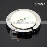 Customized Print Green Velvet Bag Packing Gift Set Round Folding Metal Custom Logo Purse Hanger Hook thumbnail-2