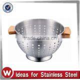 5 Quart Stainless Steel Colander With Wooden Handle