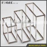 Optional Collocation Fashionable Glossy Stainless Steel Window Display Rack