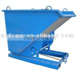 waste bin with lifting eye used by forklift storage and transport