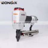 18 Ga. Heavy Duty Tacker Staple Gun thumbnail-2