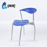 LS-4026A Plastic Blue Dining Chair Hotel Furniture Manufacturer in China Best Selling Iron Frame Blue Plastic Chair With Armrest thumbnail-1