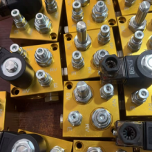 Customised Manifolds Aluminum Manifold Block Parts High Quality Valve thumbnail-5