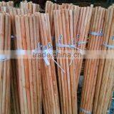 Factory Wholesale Varnished Wooden Broom Handle thumbnail-1