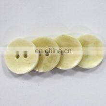 Мужская рубашка с круглыми коровьими пуговицами, нарисованными в натуралистическом стиле моды, с логотипом любого цвета и вертикальным застежком на пуговицы