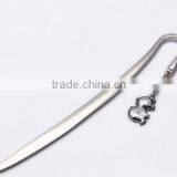 Lovely Kiss Fish Shape Metal Bookmark thumbnail-1
