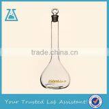 Volumetric Flask With Ground-in Plastic Stopper thumbnail-1