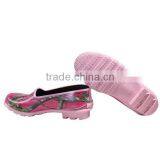 Ladies Lightweight Pink Camo Rubber Garden Shoes thumbnail-3