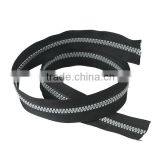 2015 Top Quality #5 Close End Auto Lock Plastic Low Price Plastic Zipper thumbnail-6