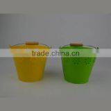 Metal Hanging Flower Planter Pot thumbnail-1