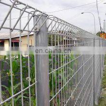 XINHAI Roll Top Triangle Bending BRC Welded Wire Mesh Fence thumbnail-5