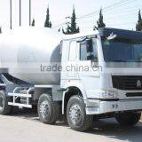 SINOTRUK HOWO MIXER TRUCK ZZ1257N3647 thumbnail-1
