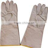 Welding Gauntlet Gloves thumbnail-1