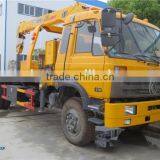 Dongfeng 4*2 Medium Duty Wreckers With 5 Ton Crane for Sale thumbnail-1