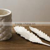 White Ceramic Pen Container for Decoration thumbnail-1