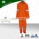 EN 20471 hi vis safety workwear used in roadway