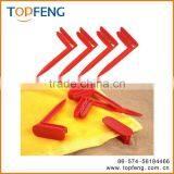 Beach Towel Clip thumbnail-1