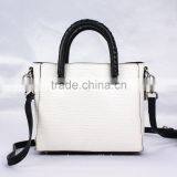 2016 Pretty and High Quality White pu Handbag thumbnail-1