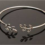 Fashion Jewelry Leaf Open Bangle thumbnail-2