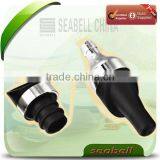 Zinc Alloy&Rubber Wine Stopper and Wine Pourer thumbnail-1