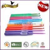 Charmkey Knitting Tools 12pcs Aluminum Crochet Hook Set With Plastic Handle Wholesale thumbnail-3