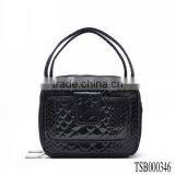 Hot Sale Lady Fashion Black Delicate Snake Skin Shiny Small Handbags