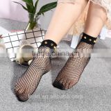 WS-5 Designs 2017 New Fashion 1Pair Summer Women Sexy Pearl Beads Lace Fishnet Ankle High Mesh Fish Net Short Ankle Socks