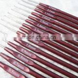 High Quality Plastic Handle Metal Lace Crochet Hooks thumbnail-3